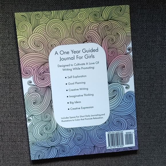 This is me. A guided journal for girls. - Picture 2 of 4